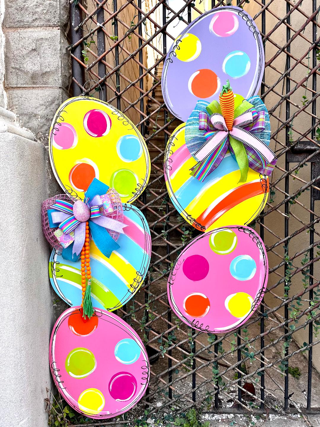 3 egg door hanger