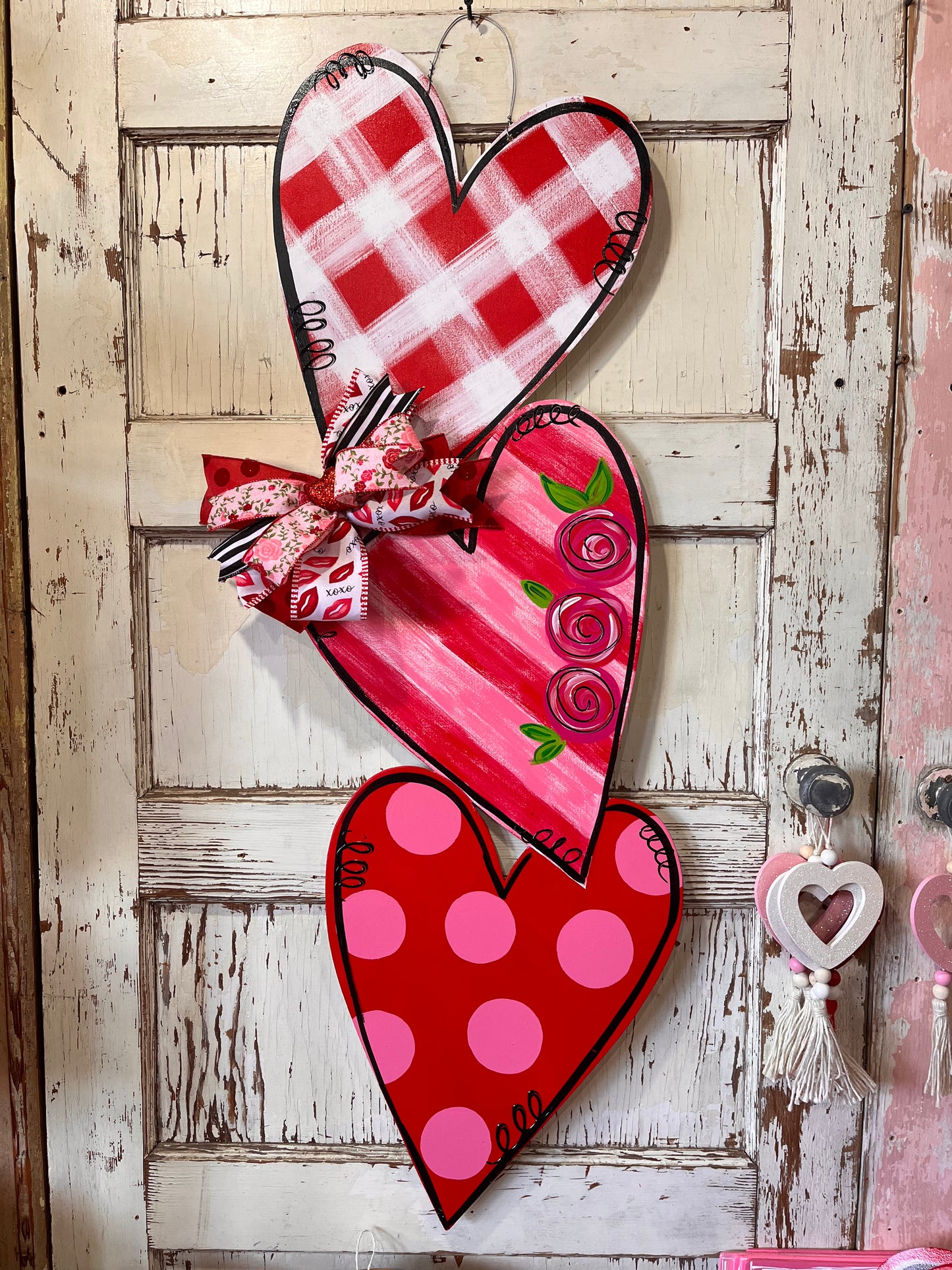3 hearts door hanger
